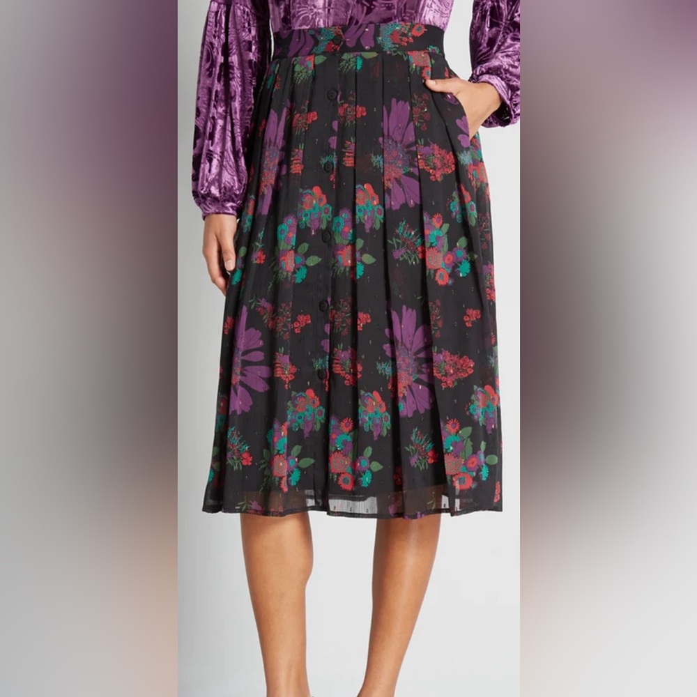 NWT ModCloth Meow Bouquet Pleated Swing Skirt Size 0